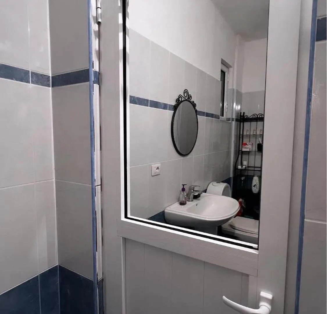 Fifi'S Apartment Sarande