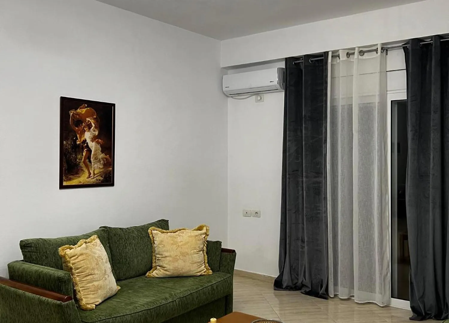 Fifi'S Apartment Sarande
